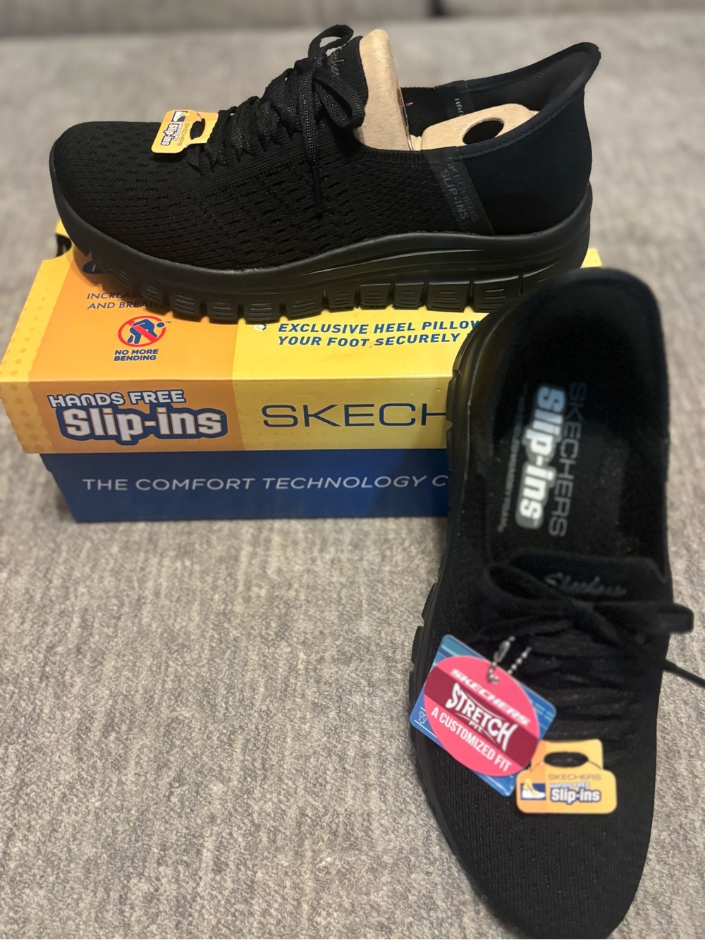 Skechers Graceful First Blush Black Womens Casual Slip Ins Sneaker NWT Size 8.5